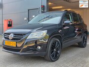 Volkswagen Tiguan - 2.0 TSI Sport&Style 4Motion / PANO / CAMERA / CARPLAY / LEDE