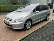 Peugeot 307 - SW 2.0 16V Navtech ECC-AIRCO/TREKHAAK/PANO