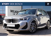 BMW iX1 - eDrive20 M Sport / Sportstoelen / Comfort Access / Achteruit