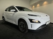 Hyundai Kona - EV Comfort 39 kWh SOH 95, 2% | Verwarmde stoelen | Digitaal