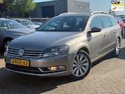 Volkswagen Passat - 1.6 TDI High Executive Line BlueMotion