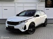 Peugeot 3008 - 1.6 HYbrid4 300 GT Panodak 19” leder Focal audio