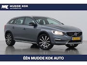 Volvo V60 Cross Country - 2.0 D3 Momentum Business | Trekhaak | Navigatie | Cruise Con