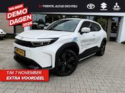 Toyota Urban Cruiser - Executive 61 kWh | Pano | JBL | PDC v/a | Stoel/stuurverwarm