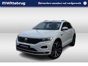 Volkswagen T-Roc - 1.5 TSI 150pk R-Line DSG Automaat / Panoramadak / LM 19 inch