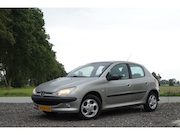 Peugeot 206 - 1.4-16V X-Design AIRCO / CLIMATE 5DRS