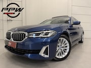 BMW 5-serie - Touring 530e xDrive High Exe PANO/TREKHAAK/H&K/SOH 91%/HEAD-