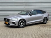 Volvo V60 - T8 455PK AWD Plus Dark | Contourstoelen | Trekhaak | Privacy