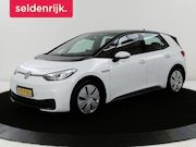Volkswagen ID.3 - Life 58 kWh | SOH 93.6% | Adaptive cruise | Stuur/stoel verw