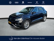 Volkswagen T-Roc - 1.5 TSI Life Edition DSG / Navigatie / Camera