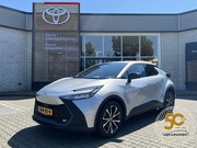Toyota C-HR - 1.8 HYBRID 140 STOEL/STUURVERW LED KEYLESS BSM 18'' LM-VELGE