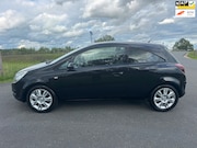 Opel Corsa - 1.4-16V Color Edition