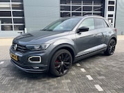 Volkswagen T-Roc - 1.5 TSI 150 pk Sport Business R 7-DSG | Trekhaak | Achteruit