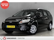 Ford Focus - 1.6 Trend/ Trekhaak/ Airco/ Elek. Pakket/ C.V. Afstand/ Radi