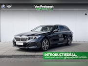 BMW i5 - eDrive40 M Sport Edition Panoramadak | Travel Pack | Adaptie