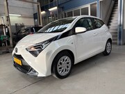 Toyota Aygo - 1.0 VVT-i 72pk 5D x-play | Apple carplay / Android auto | Ca