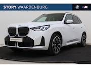 BMW X3 - 30e xDrive M Sport Automaat / Trekhaak / Panoramadak / Comfo