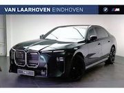 BMW i7 - xDrive60 M Sport / Panoramadak Sky Lounge / Trekha