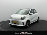 Smart ForFour - Comfort PLUS 18 kWh SOH 93, 1% | Panoramadak | Leer | Stoelv