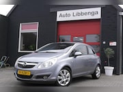 Opel Corsa - 1.2-16V Cosmo AUTOMAAT /AIRCO / CRUISE / LM VELGEN / PDC / T