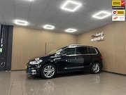 Volkswagen Touran - 1.4 TSI Highline 7p * Automaat / 7 Persoons / Trekhaak / Nav