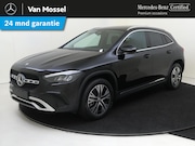 Mercedes-Benz GLA-Klasse - 250 e Star Edition Panoramadak / 360 camera / Privacy glass