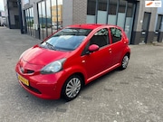 Toyota Aygo - 1.0-12V AIRCO 182 DKM BOEKJES