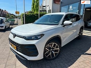 Volkswagen Tayron - 1.5 eHybrid R-Line Edition|Afn. Trekhaak|19" LM Velgen