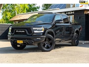 Dodge Ram - 1500 5.7 V8 4x4 Crew Cab Rebel Panoramadak I Leder zwart roo