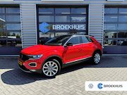 Volkswagen T-Roc - 1.5 TSI 150 pk Sport | Trekhaak | Climatronic | Navigatie | 