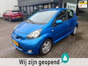 Toyota Aygo - 1.0-12V Dynamic Blue met een leverbaar