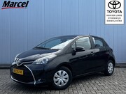 Toyota Yaris - 1.0 VVT-i Aspiration Airco Navi Camera All season banden Net