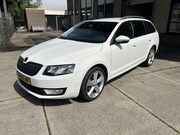 Skoda Octavia - 1.2 TSI Grt Amb Bns NAVI CLIMA