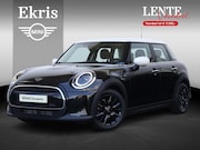 MINI Cooper - 1.5 Camden Edition / PDC / Climate Control / Navigatie / LED