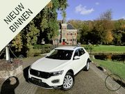 Volkswagen T-Roc - 1.5 TSI Sport | Camera | Keyless | Trekhaak | Virtual Dashbo