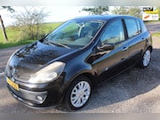 Renault Clio - 1.6-16V Dynamique Luxe // 5-drs