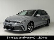 Volkswagen Golf - 1.5 eTSI R-Line Business | Stoelverwarming | Navigatie | Ach