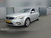Kia Ceed - 1.4 CVVT X-ecutive
