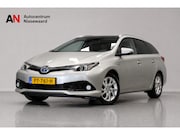 Toyota Auris - Touring Sports 1.8 Hybrid Dynamic Go|Pano|CAM|Trekhaak|