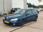 Nissan Almera - 1.8 Luxury Automaat/Airco