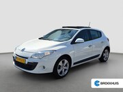Renault Mégane - Trekhaak | Panoramadak | Parkeersensoren voor + Achter | Cli