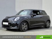 MINI Mini Electric - Classic 33 kWh / SOH 96% / Dealer onderhouden / Stoelverwarm