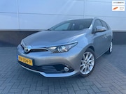 Toyota Auris - 1.2T Automaat Dynamic Clima - camera - trekhaak - sensoren -
