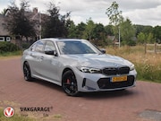 BMW 3-serie - 330e | Iconic Glow Nieren | M-Pakket | Panoramadak | Trekhaa