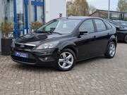 Ford Focus - 1.6 Titanium | Cruise Control, Parkeersensoren, Bluetooth, A