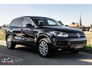 Volkswagen Touareg - 3.0 TDI Highline|CarPlay|Leder|Trekhaak|€14.050, - Ex. Btw