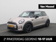MINI Cooper - 1.5 Aut. Serious Business | 1e-Eig. | Rooftop Grey | Black-P