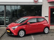 Toyota Aygo - 1.0 VVT-i x-play 5-drs AIRCO|APPLE/ANDROID|CAMERA|DAB|CRUISE