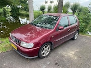 Volkswagen Polo - 1.6 MILESTONE