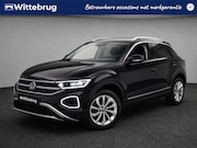 Volkswagen T-Roc - 1.5 TSI 150pk Style DSG Automaat / Navigatie / APP Connect /